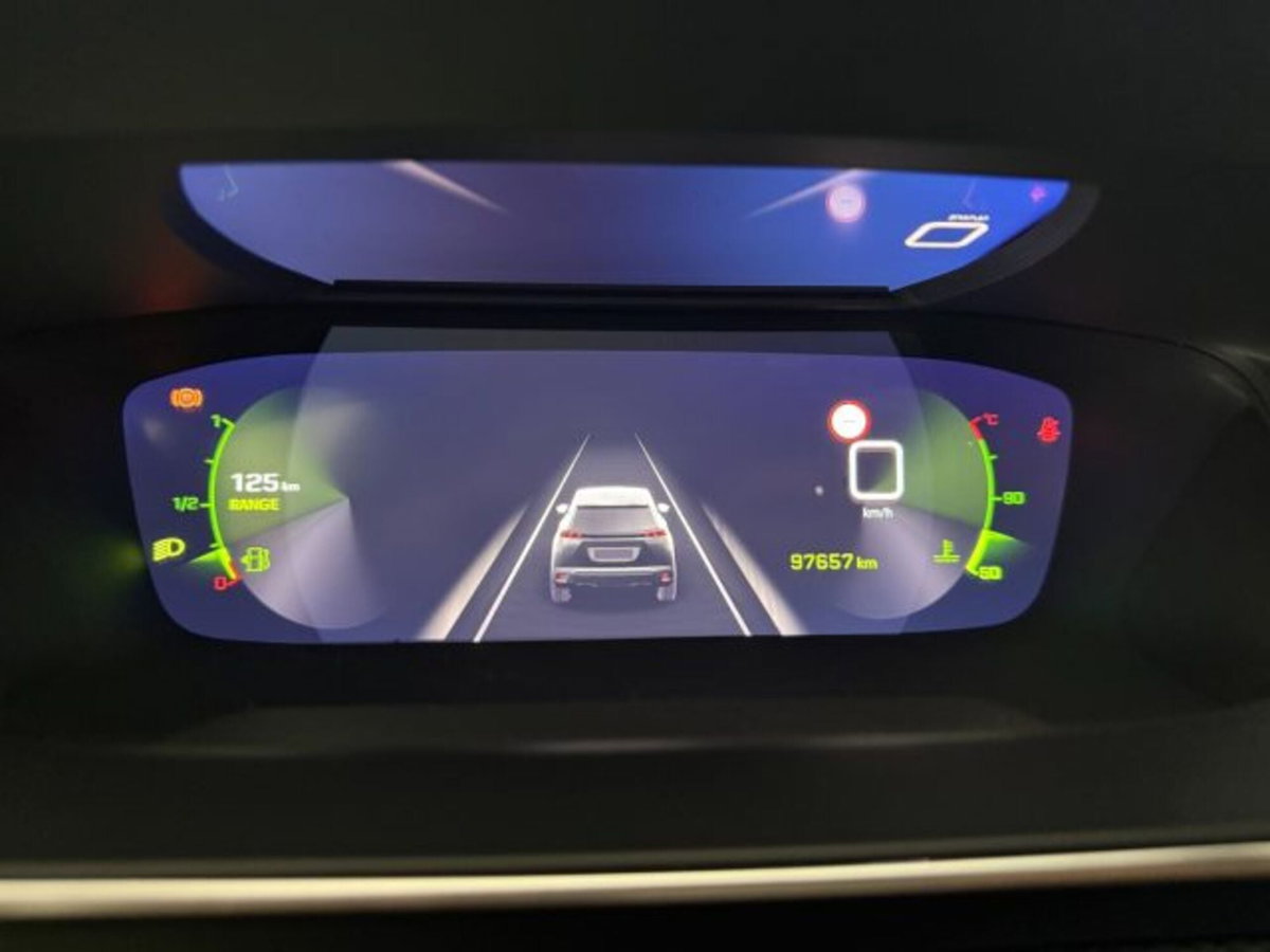 Peugeot 2008 PureTech 130 S&S EAT8 GT Line (12)