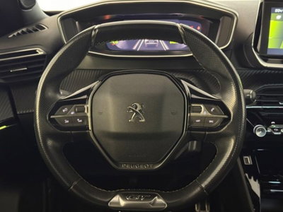Peugeot 2008 PureTech 130 S&S EAT8 GT Line (14)