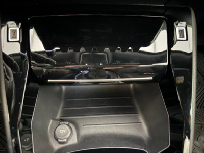 Peugeot 2008 PureTech 130 S&S EAT8 GT Line (18)
