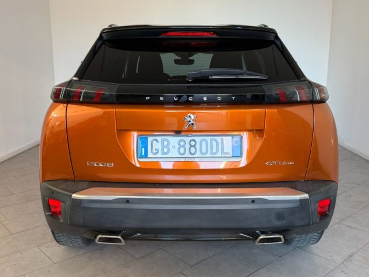Peugeot 2008 PureTech 130 S&S EAT8 GT Line (5)