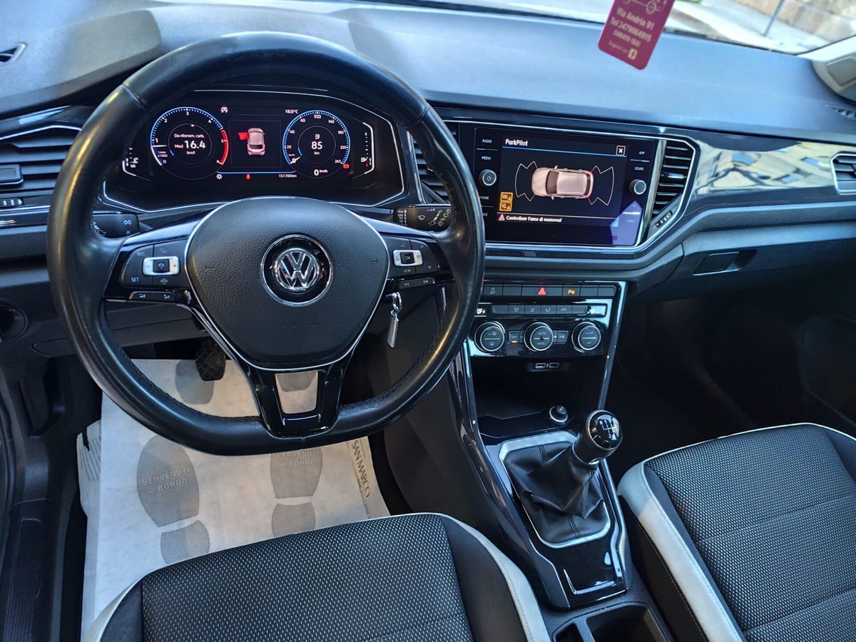 Volkswagen T-Roc 1.6 TDI SCR Advanced BlueMotion Technology (15)