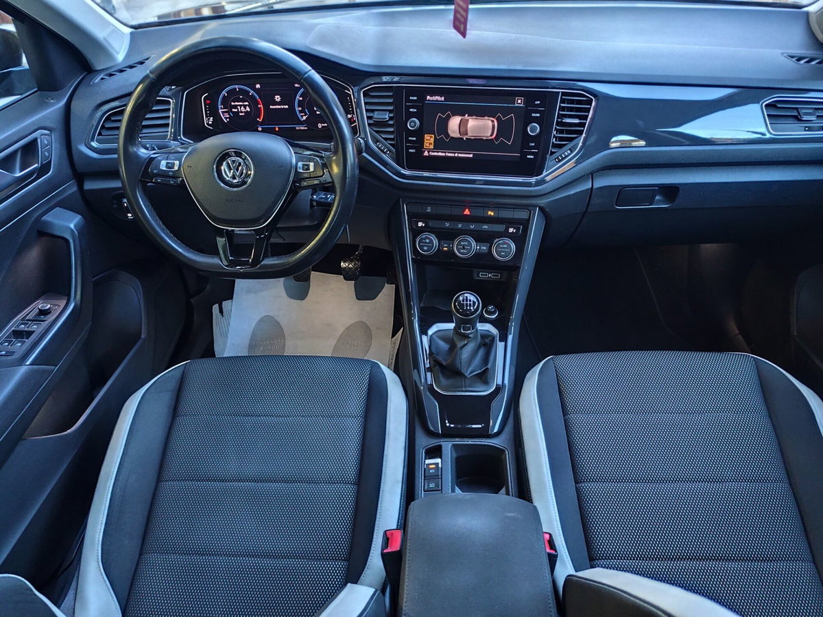 Volkswagen T-Roc 1.6 TDI SCR Advanced BlueMotion Technology (17)