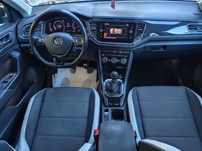 Volkswagen T-Roc 1.6 TDI SCR Advanced BlueMotion Technology (17)