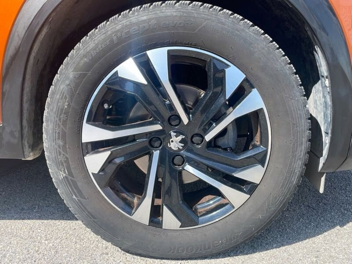 Peugeot 2008 BlueHDi 100 S&S GT Line (19)
