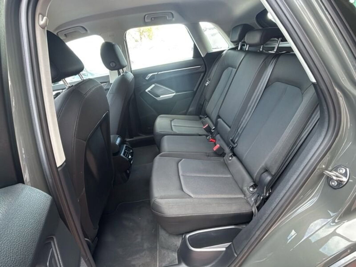 Audi Q3 Sportback 35 TDI quattro S tronic S line edition (12)