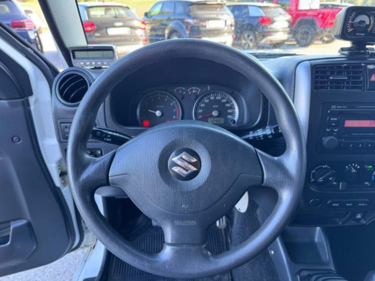 Suzuki Jimny 1.3 4WD Evolution Plus (9)