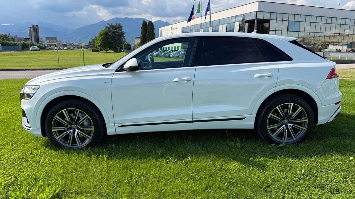 Audi Q8 Q8 50 TDI 286 CV quattro tiptronic Sport (4)