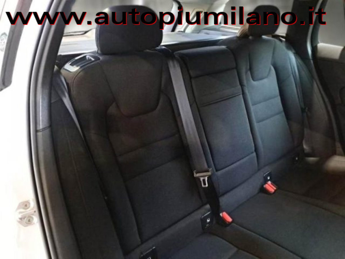 Volvo V60 T6 Recharge AWD Plug-in Hybrid Inscription (12)