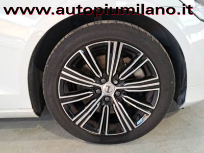 Volvo V60 T6 Recharge AWD Plug-in Hybrid Inscription (13)