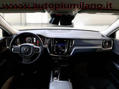 Volvo V60 T6 Recharge AWD Plug-in Hybrid Inscription (6)