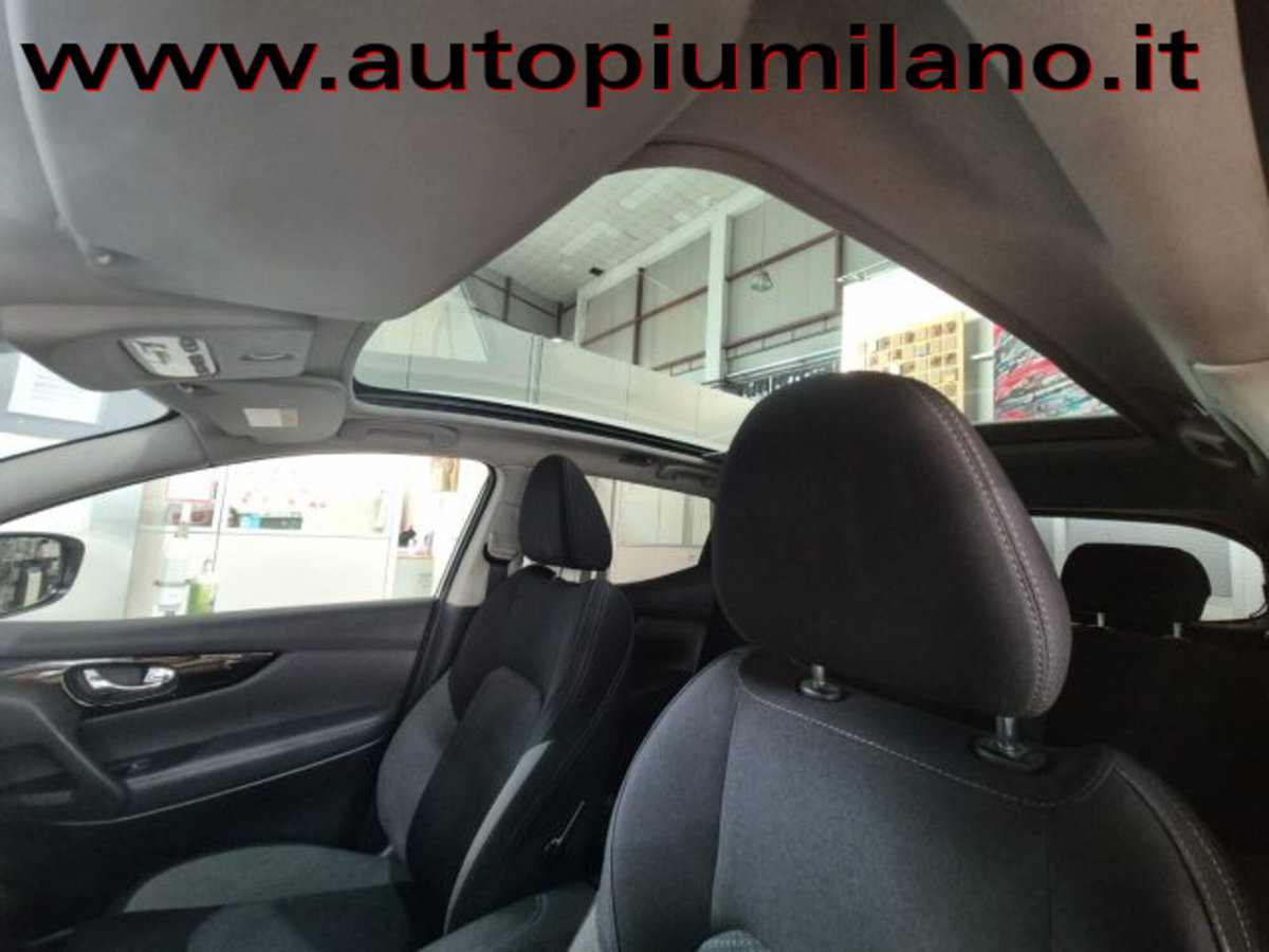 Nissan Qashqai 1.3 DIG-T 140 CV N-Connecta (13)