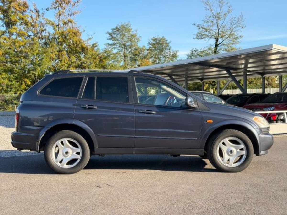 Ssangyong Kyron 2.0 XDi Premium (4)