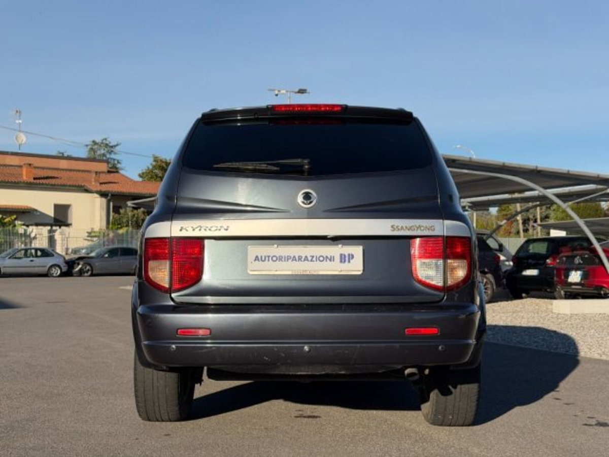 Ssangyong Kyron 2.0 XDi Premium (5)
