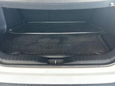 Toyota Toyota C-HR 2.0 phev Trend fwd e-cvt (12)