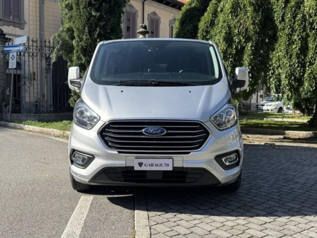 Ford Tourneo Custom 320 2.0 EcoBlue 185CV aut. PL Titanium X (2)