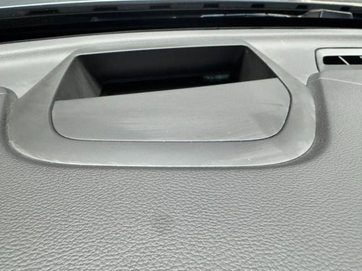 Volvo XC60 B4 (d) AWD automatico Ultimate Dark (17)