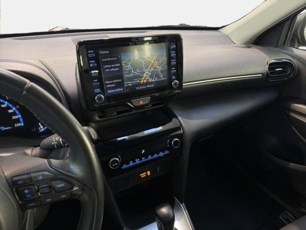 Toyota Yaris Cross 1.5h GR Sport Black Sky fwd 116cv e-cvt (10)