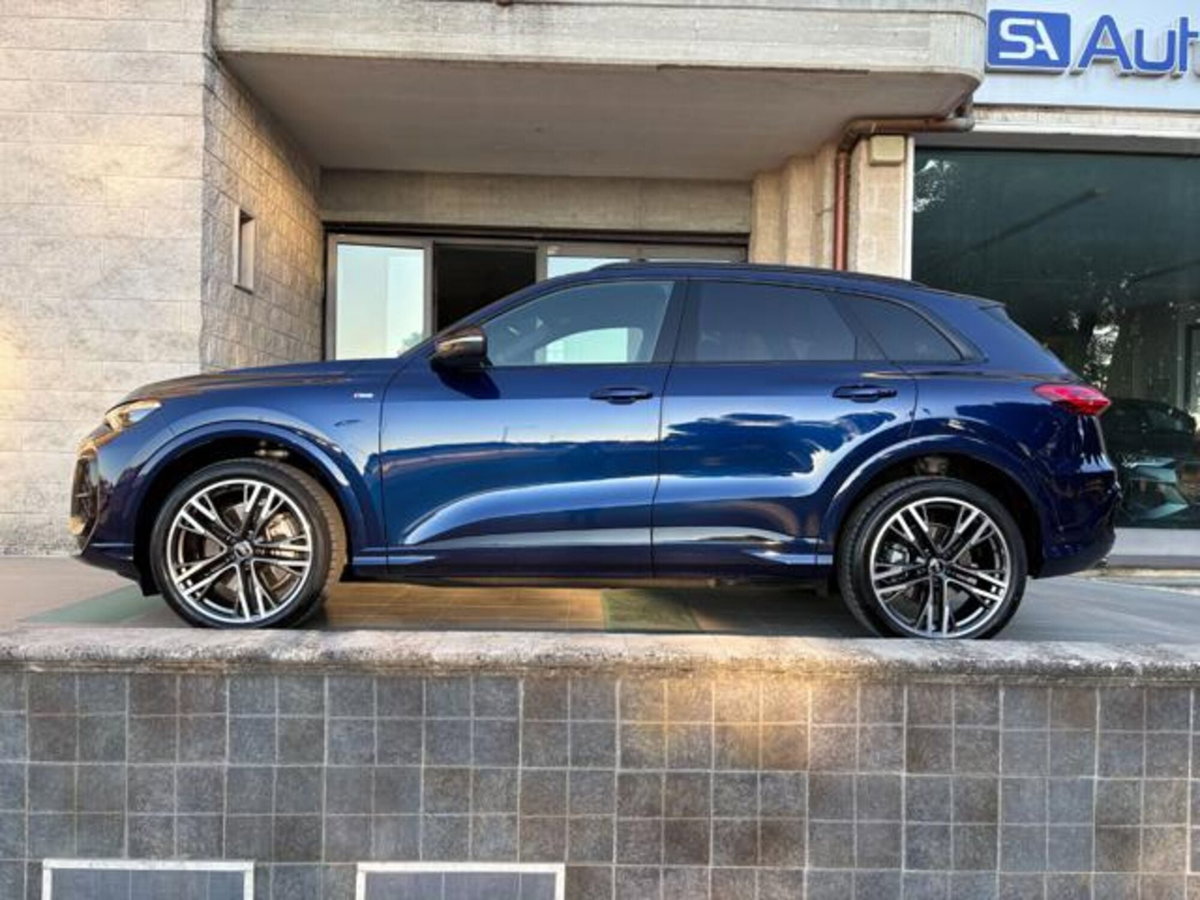 Audi Q5 40 2.0 tdi mhev 12V S line quattro s-tronic (8)