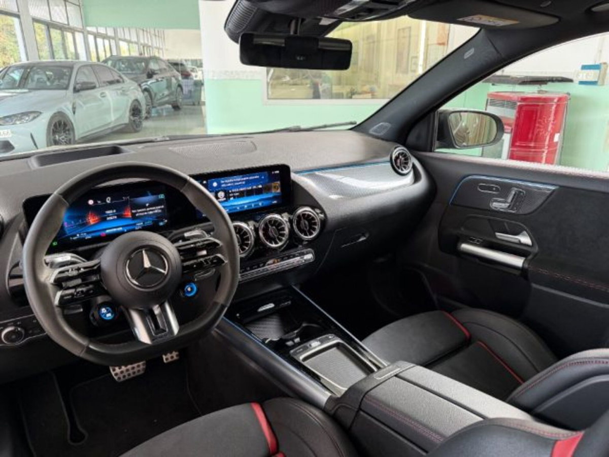 Mercedes-Benz GLA SUV AMG 35 AMG Line Premium Plus 4matic auto (12)