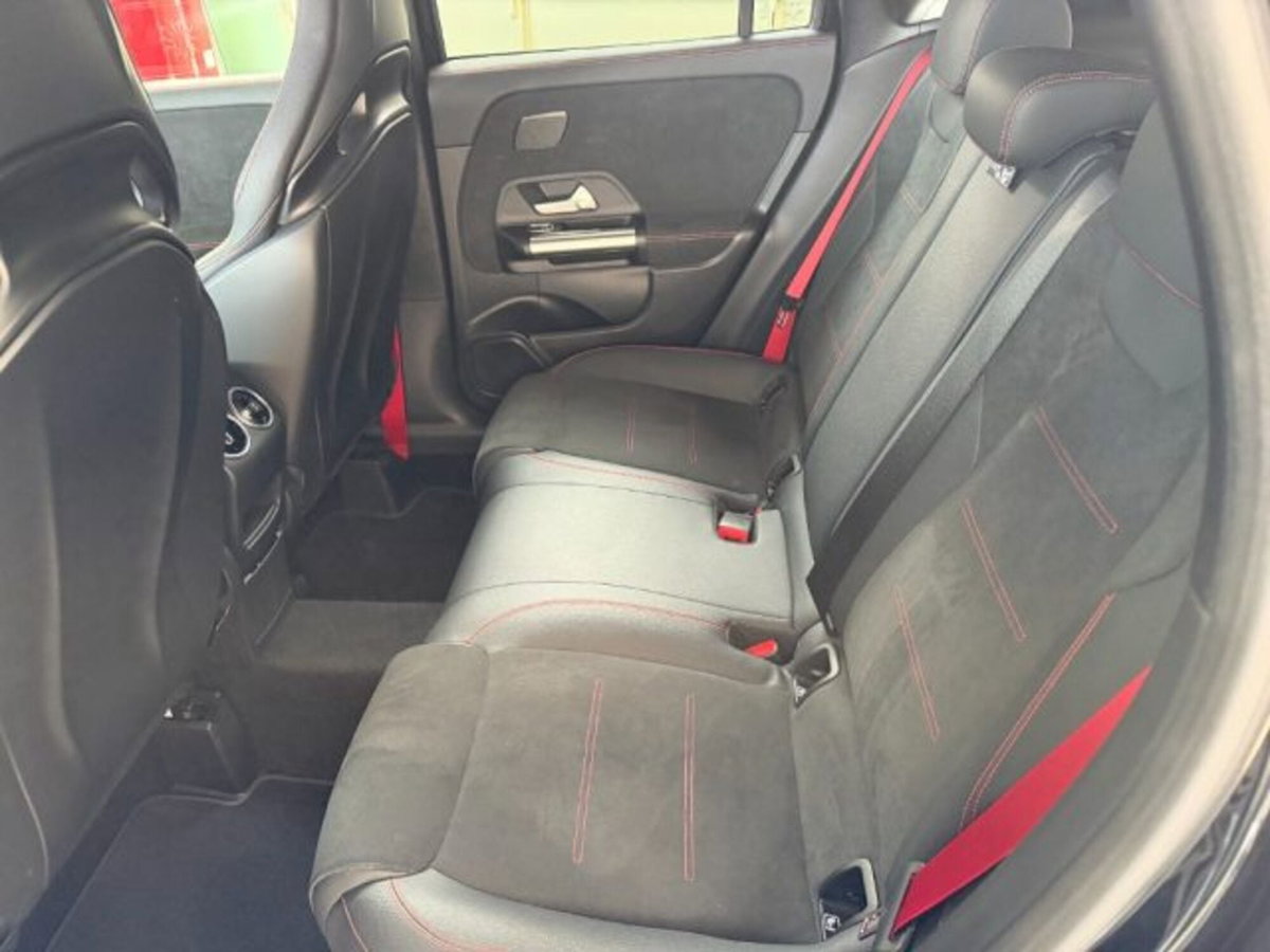 Mercedes-Benz GLA SUV AMG 35 AMG Line Premium Plus 4matic auto (8)