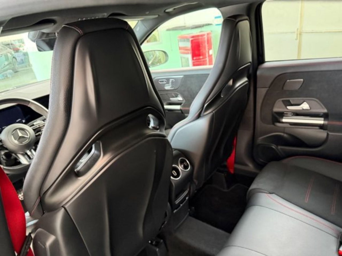 Mercedes-Benz GLA SUV AMG 35 AMG Line Premium Plus 4matic auto (9)