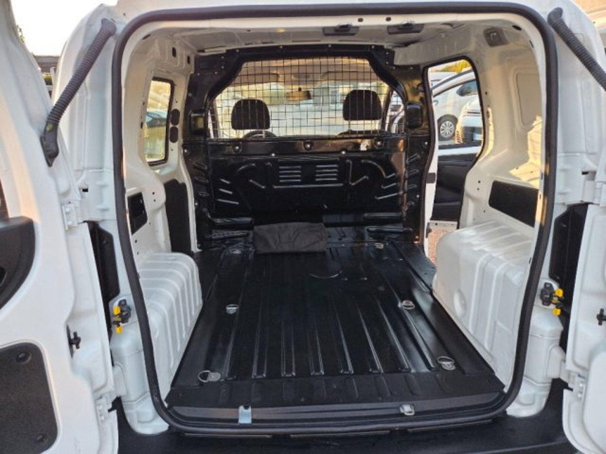 Fiat Fiorino Furgone cargo 1.3 mjt 95cv SX (16)