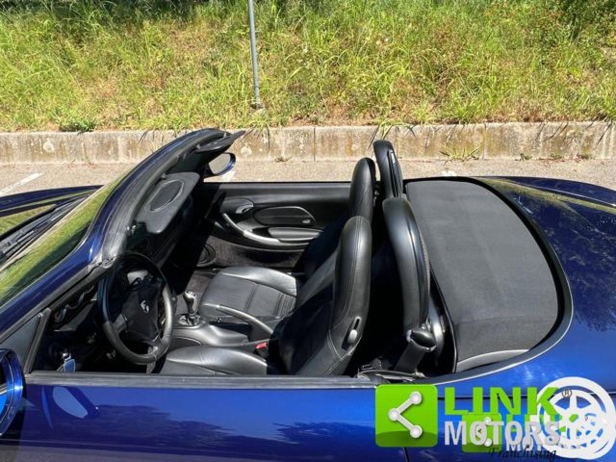 Porsche Boxster 3.2i 24V cat S (9)