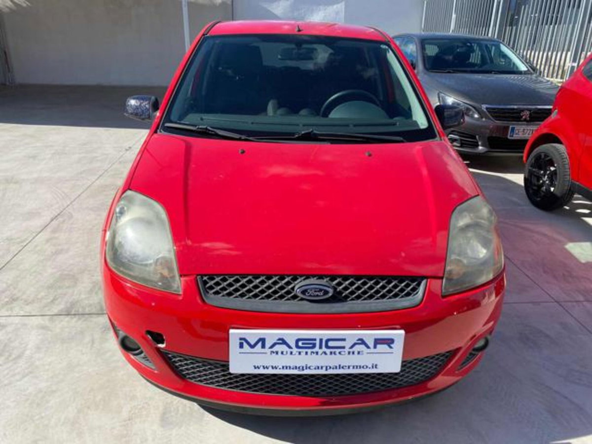 Ford Fiesta 1.4 TDCi 5p. Ambiente (2)