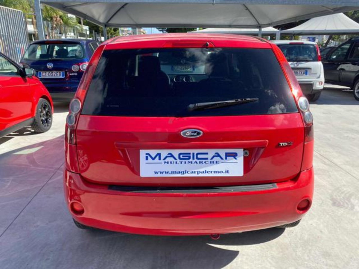 Ford Fiesta 1.4 TDCi 5p. Ambiente (5)