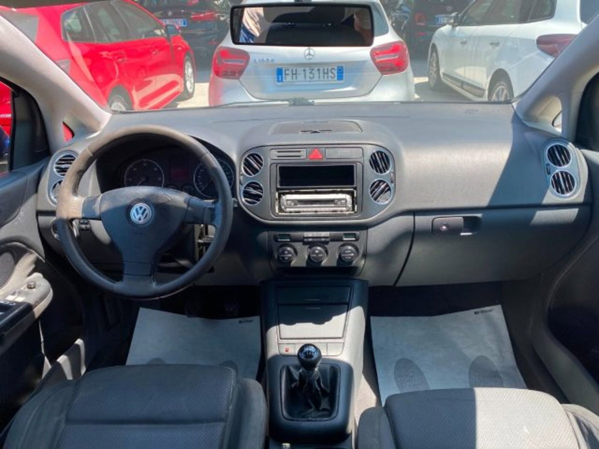Volkswagen Golf Plus 2.0 16V TDI Sportline (11)