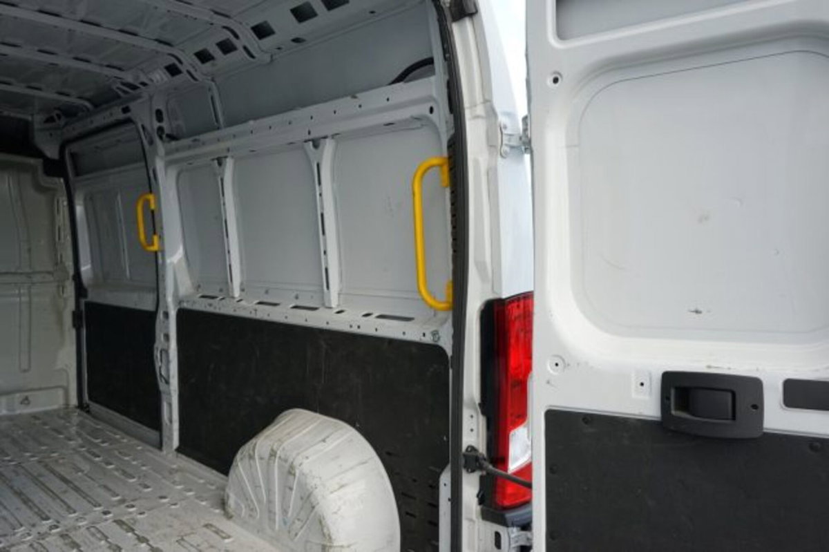 Fiat Ducato Furgone L3H2 2.2 diesel 140cv auto (15)