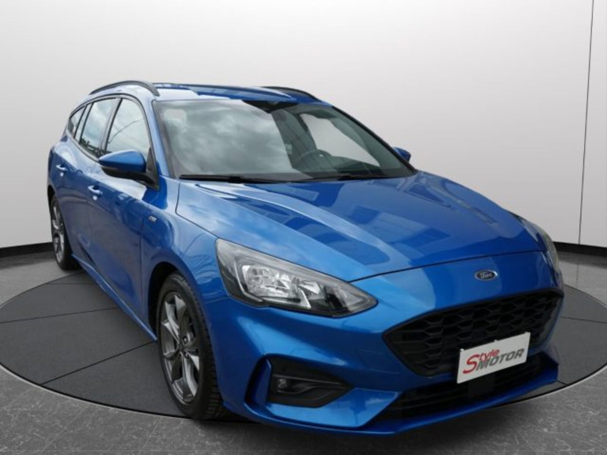 Ford Focus Station Wagon 1.5 EcoBlue 120 CV automatico SW ST-Line (2)