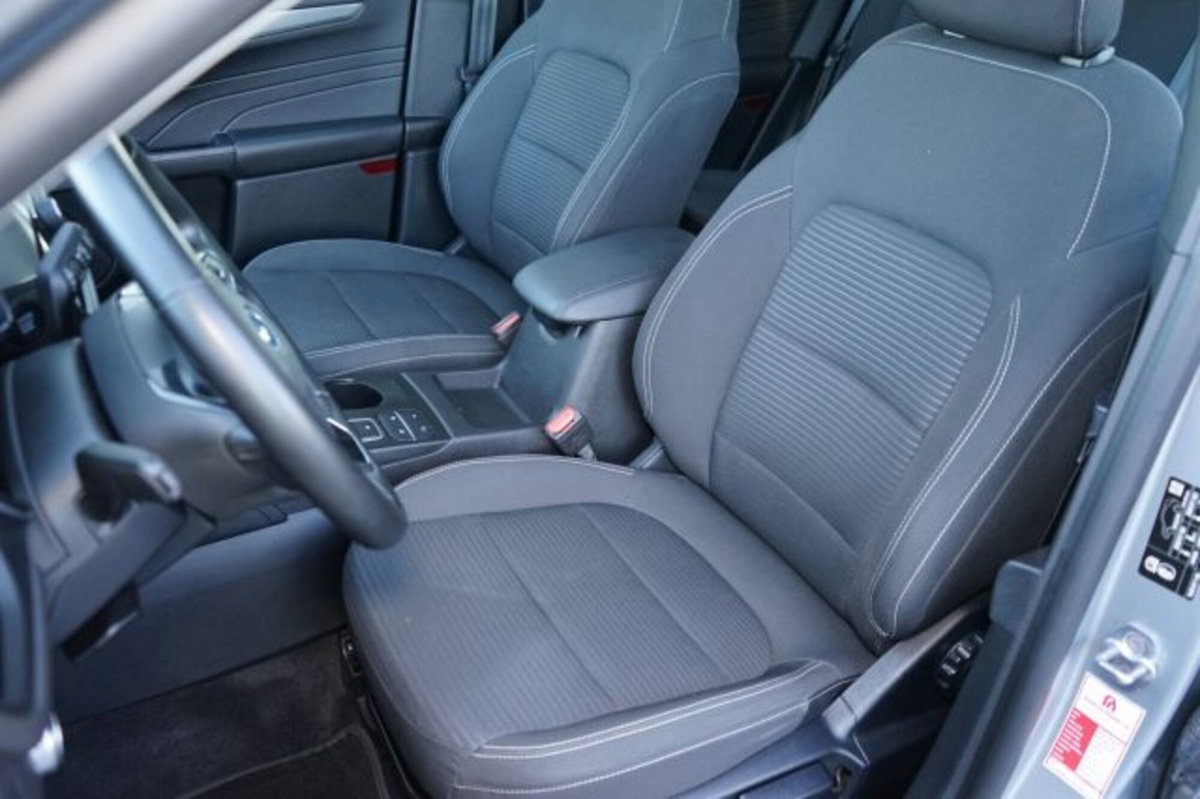 Ford Kuga 1.5 EcoBlue 120 CV 2WD Titanium (14)