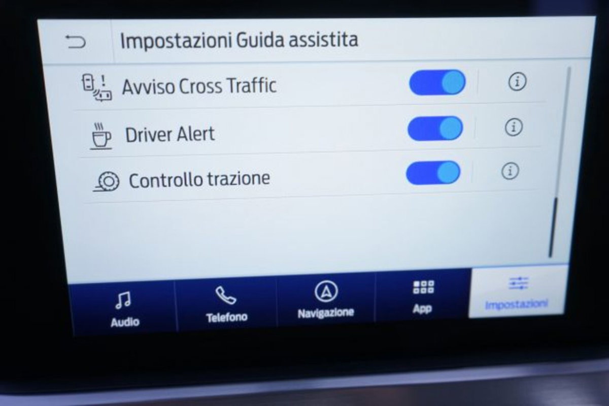 Ford Kuga 1.5 EcoBlue 120 CV 2WD Titanium (15)