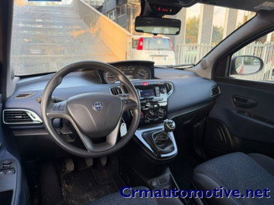 Lancia Ypsilon 1.0 FireFly 5 porte S&S Hybrid Silver Plus (8)