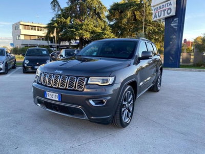 Jeep Grand Cherokee 3.0 V6 CRD 250 CV Multijet II Overland usata