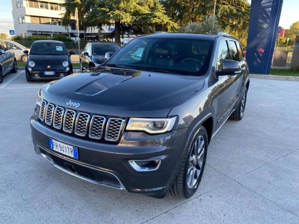 Jeep Grand Cherokee 3.0 V6 CRD 250 CV Multijet II Overland (2)