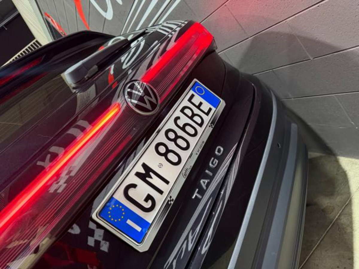 Volkswagen Taigo 1.0 tsi Life 95cv (9)