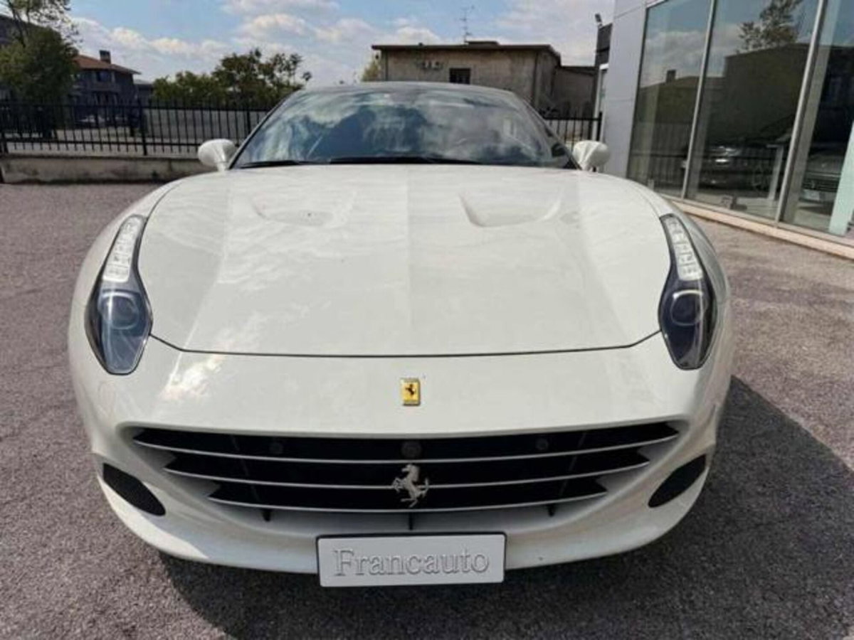 Ferrari California Spider California T DCT (2)