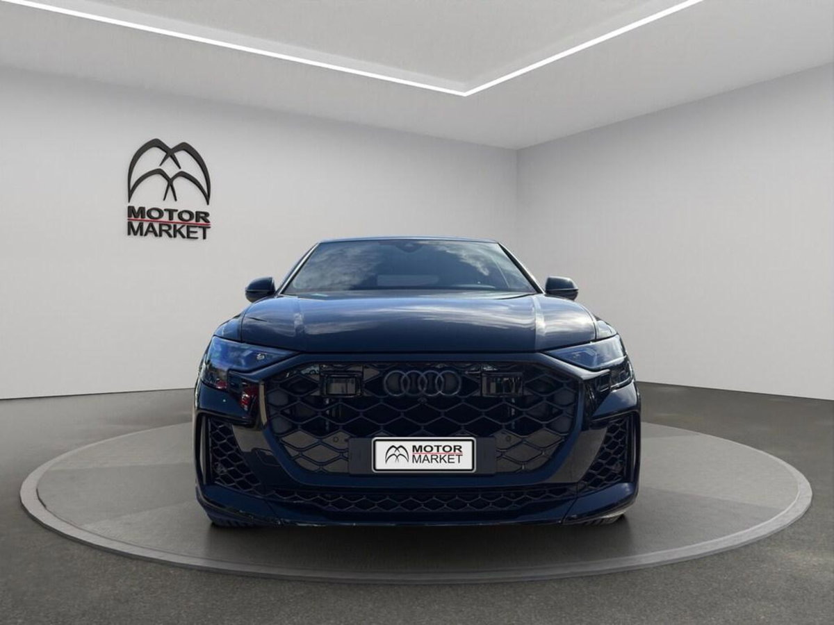 Audi RS Q8 Q8 4.0 mhev 48V performance 640cv tiptronic (2)
