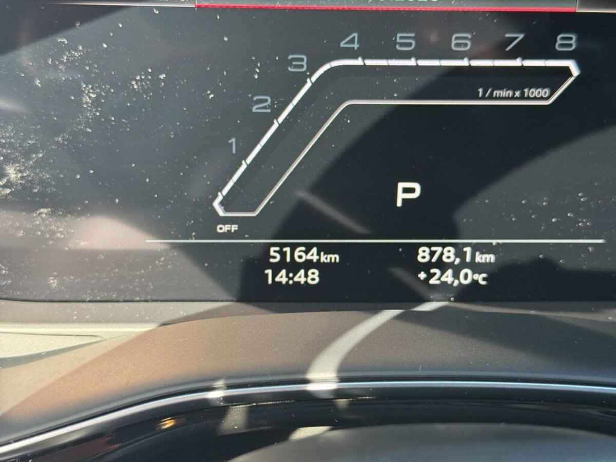 Audi RS Q8 Q8 4.0 mhev 48V performance 640cv tiptronic (9)