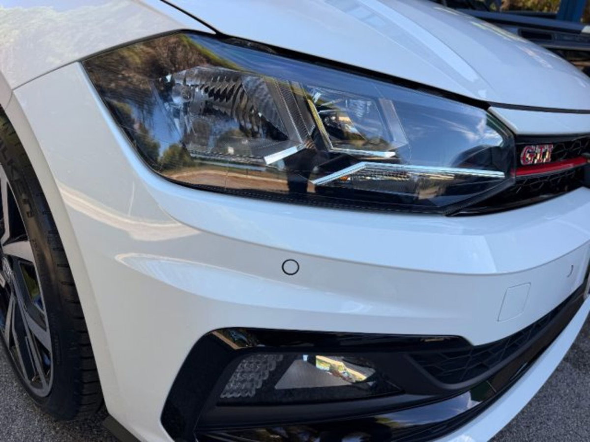 Volkswagen Polo 2.0 TSI DSG GTI BlueMotion Technology (16)