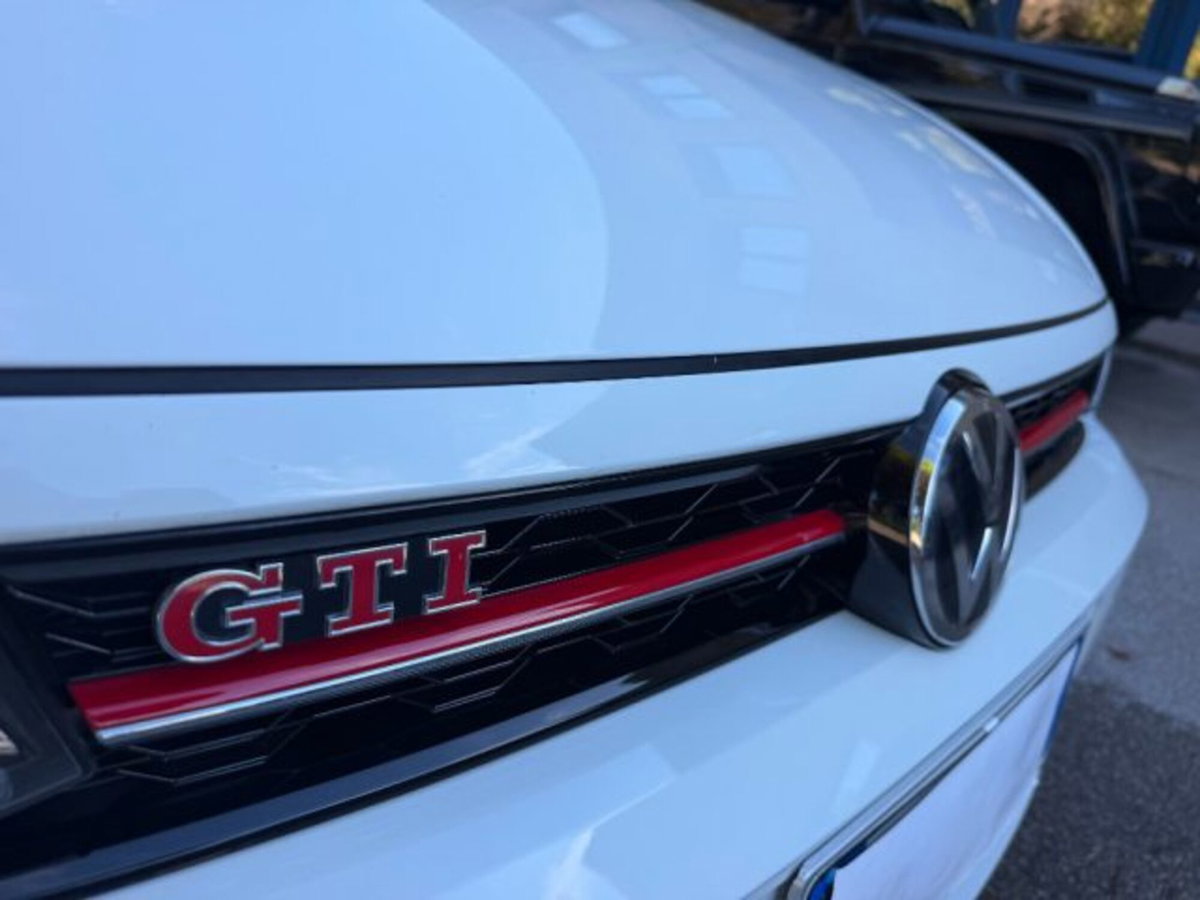 Volkswagen Polo 2.0 TSI DSG GTI BlueMotion Technology (6)