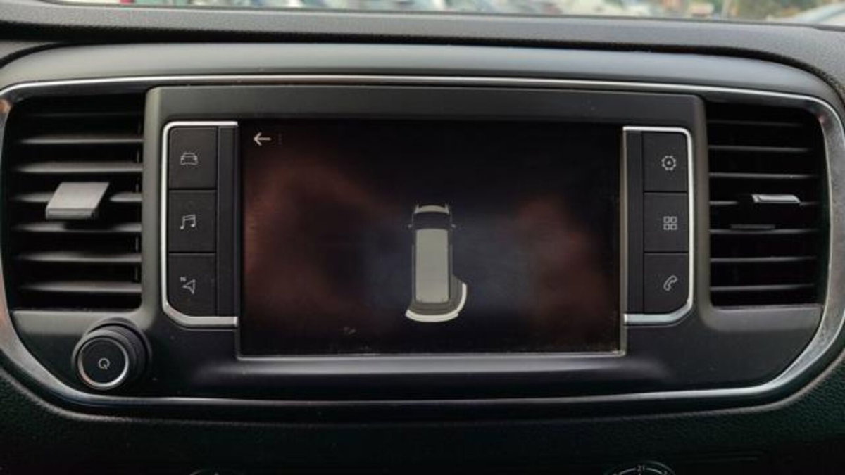 Peugeot Traveller BlueHDi 120 S&S Standard Active (15)