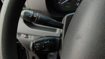 Peugeot Traveller BlueHDi 120 S&S Standard Active (9)