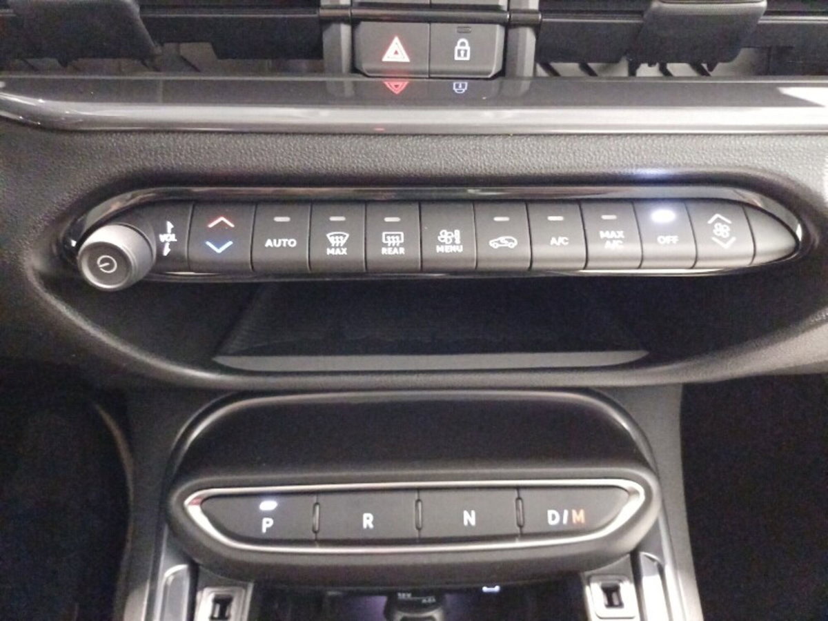 Fiat 600 1.2 hybrid La Prima 110cv auto (15)