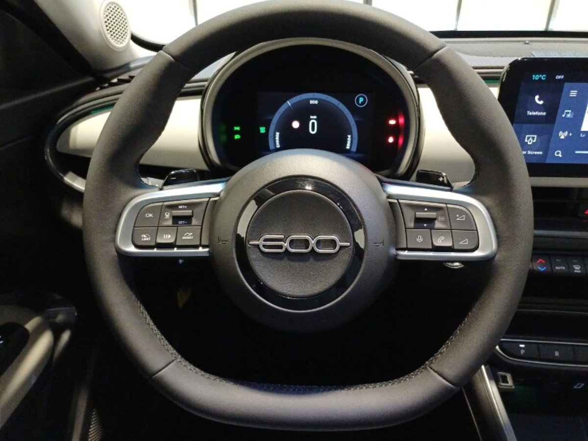 Fiat 600 1.2 hybrid La Prima 110cv auto (11)