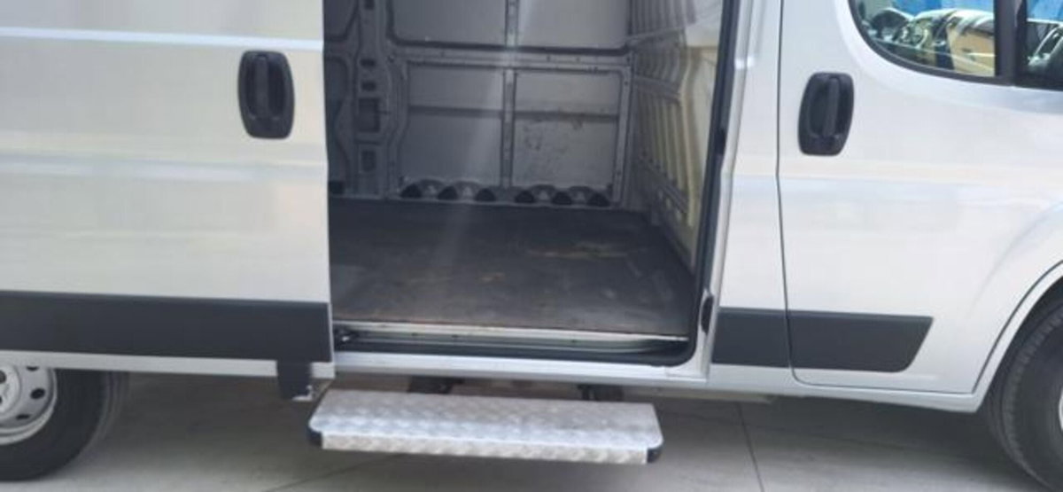 Fiat Ducato Furgone 35 2.3 MJT 130CV PM-TM Combi Maxi (9)