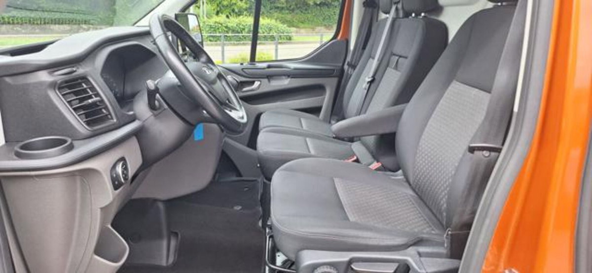 Ford Transit Custom Furgone 300 2.0 EcoBlue 130 PL Furgone Trend (11)