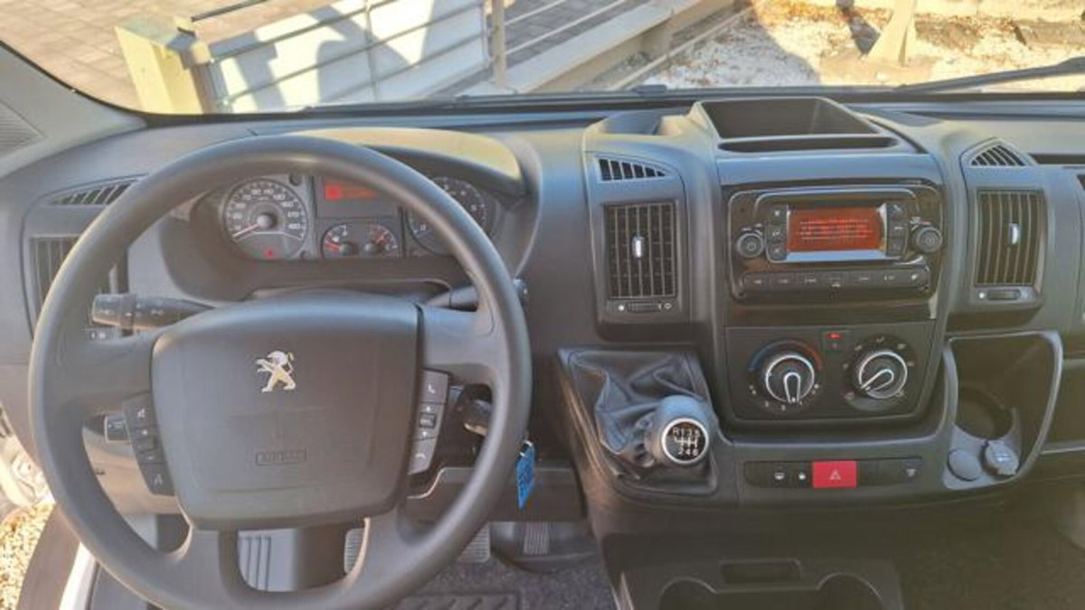Peugeot Boxer Furgone 435 2.2 BlueHDi 165 S&S PLM-SL-TM Furgone Premium (11)
